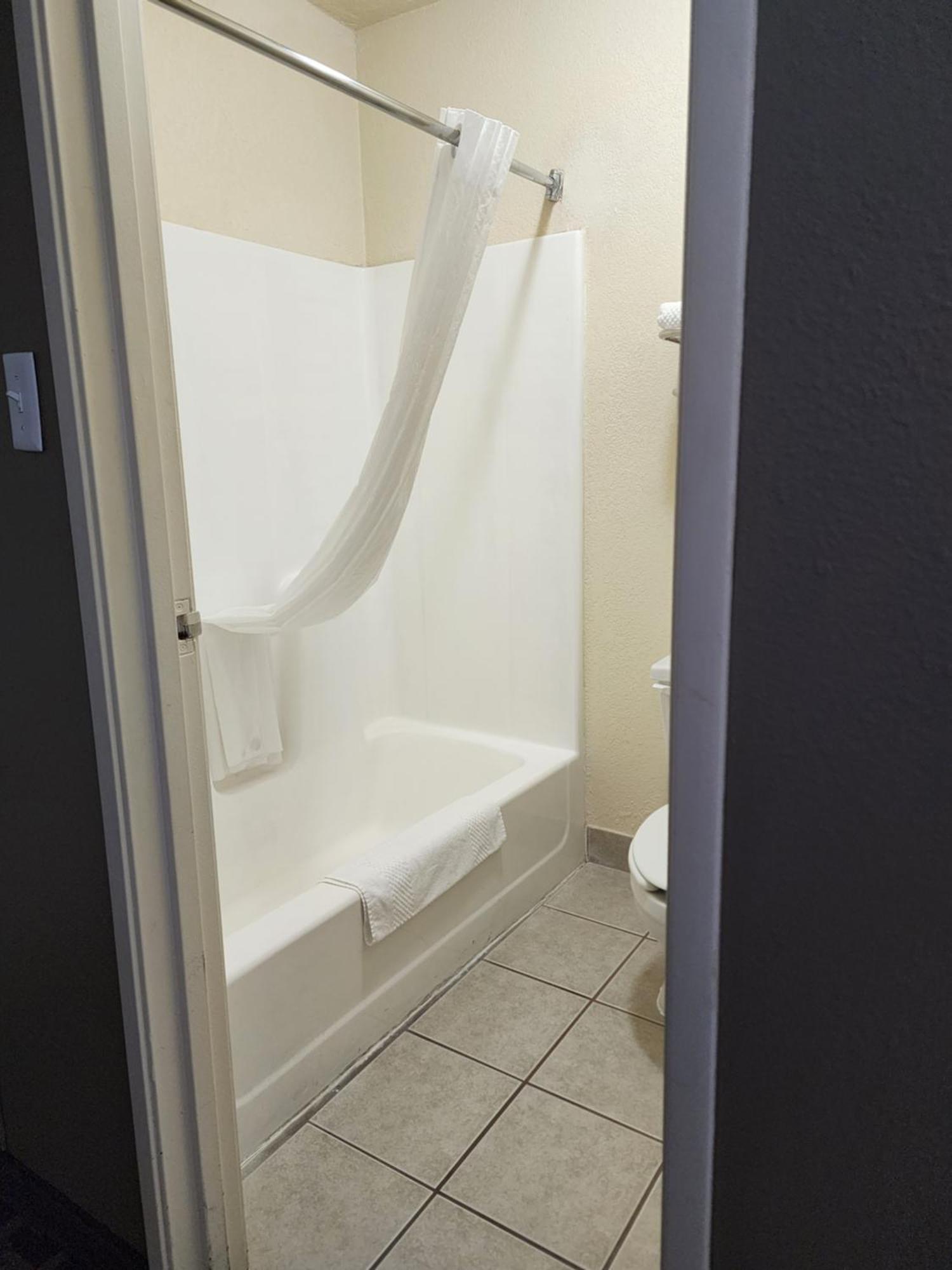 Quality Inn I-70 At Wanamaker Topeka Esterno foto