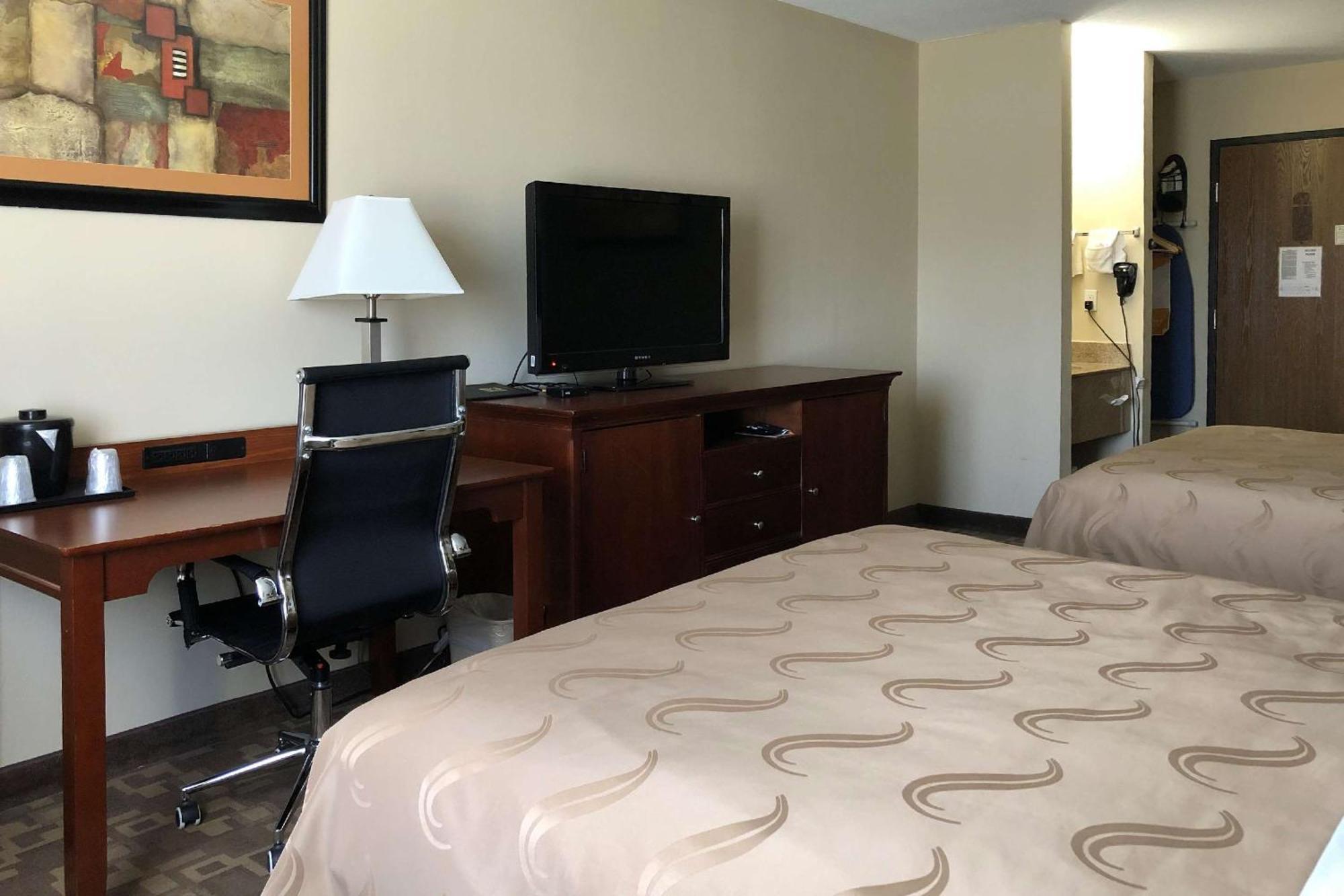 Quality Inn I-70 At Wanamaker Topeka Esterno foto
